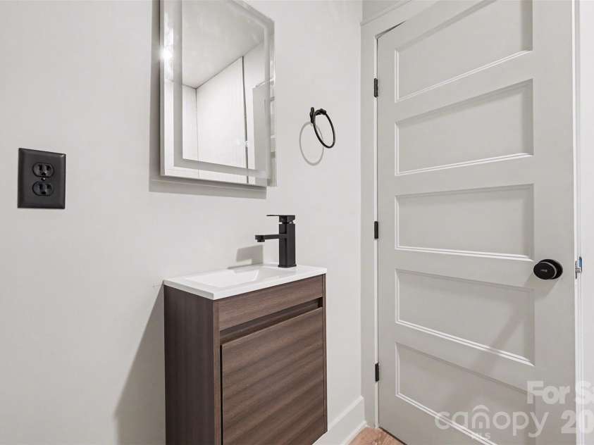 143 Johndy Avenue, Kannapolis, NC 28083.  MLS# CAR4334566, YatesRealty ID 8063. Hall Bathroom
