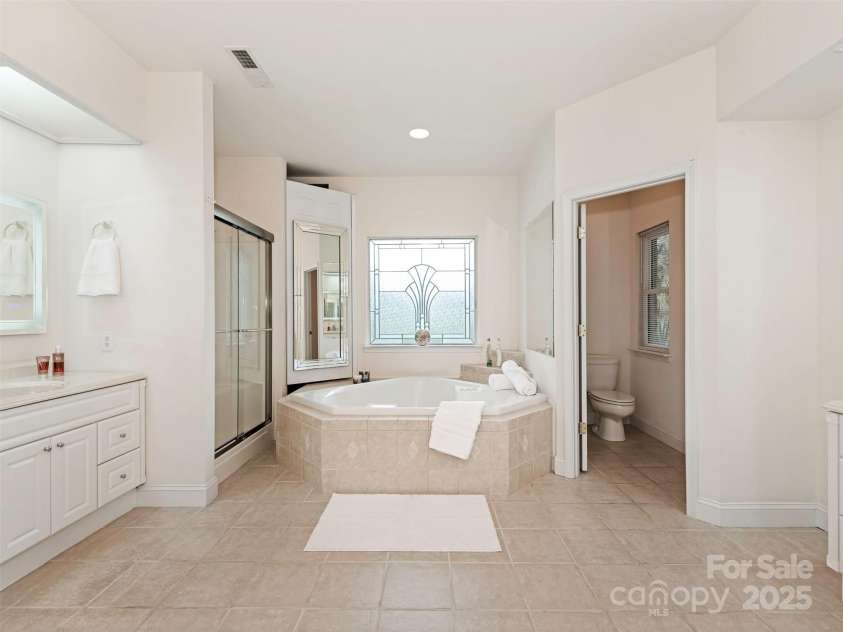 9535 Potter Road, Matthews, NC 28104.  MLS# CAR4291851, YatesRealty ID 8063. 