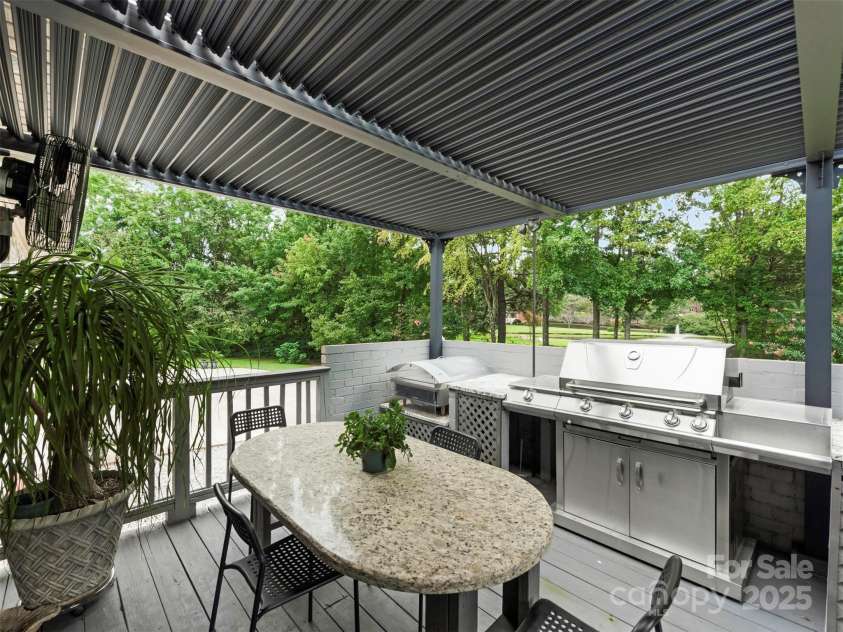 9535 Potter Road, Matthews, NC 28104.  MLS# CAR4291851, YatesRealty ID 8063. 