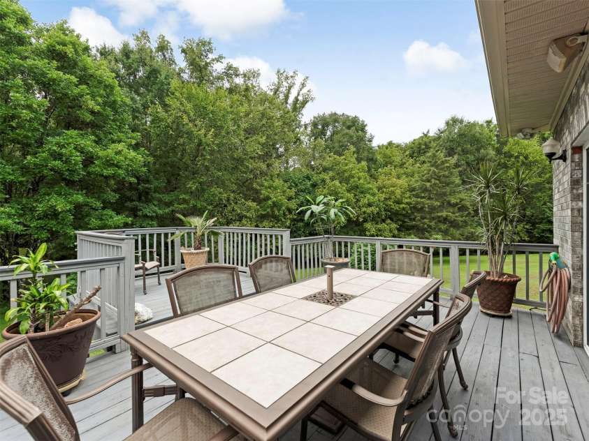 9535 Potter Road, Matthews, NC 28104.  MLS# CAR4291851, YatesRealty ID 8063. 