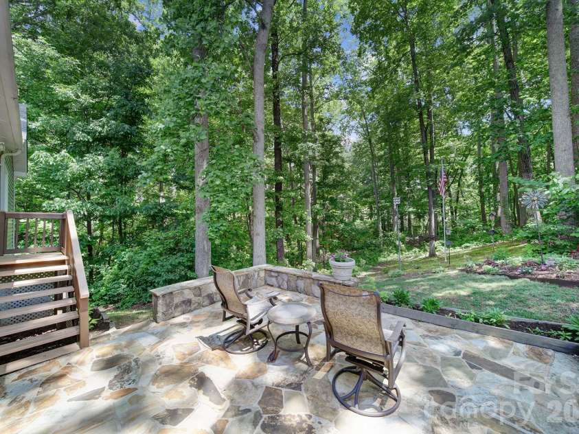 160 Fernbrook Drive, Mooresville, NC 28117.  MLS# CAR4350552, YatesRealty ID 8064. Backyard