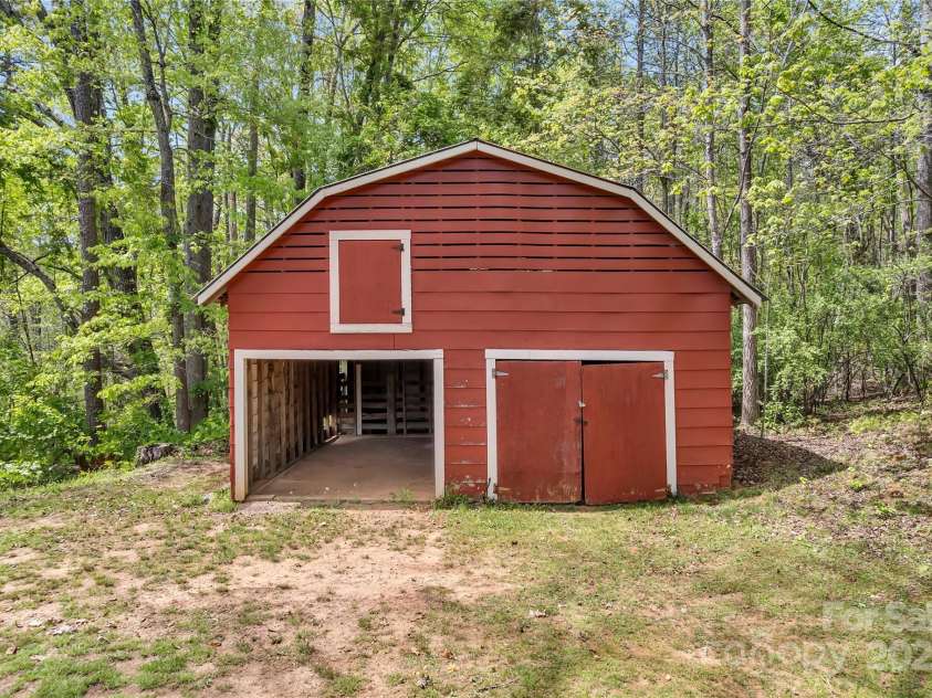 516 Maple Creek Road, Rutherfordton, NC 28139.  MLS# CAR4248593, YatesRealty ID 8064. 