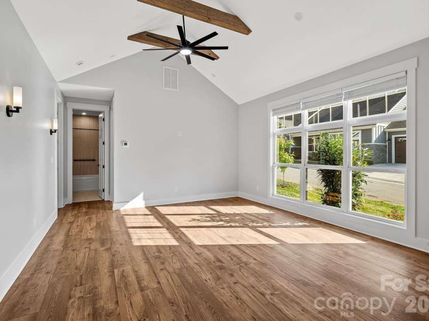 8 Heartleaf Circle, Arden, NC 28704.  MLS# CAR4364542, YatesRealty ID 8065. 