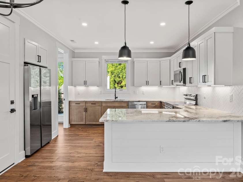 8 Heartleaf Circle, Arden, NC 28704.  MLS# CAR4364542, YatesRealty ID 8065. 