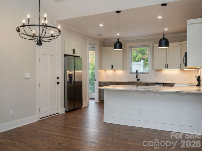 8 Heartleaf Circle, Arden, NC 28704.  MLS# CAR4431913, YatesRealty ID 8065. 