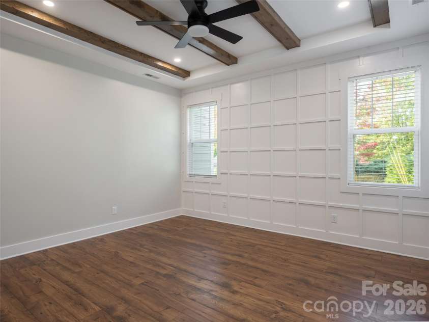 8 Heartleaf Circle, Arden, NC 28704.  MLS# CAR4431913, YatesRealty ID 8065. 
