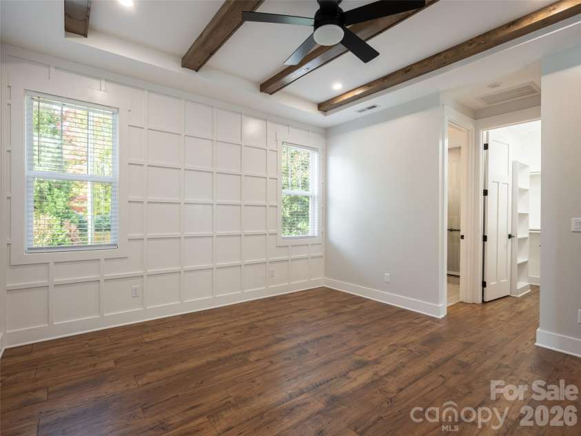 8 Heartleaf Circle, Arden, NC 28704.  MLS# CAR4431913, YatesRealty ID 8065. 