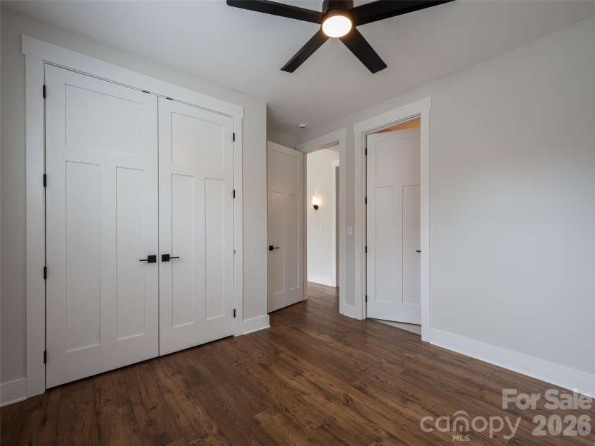 8 Heartleaf Circle, Arden, NC 28704.  MLS# CAR4431913, YatesRealty ID 8065. 