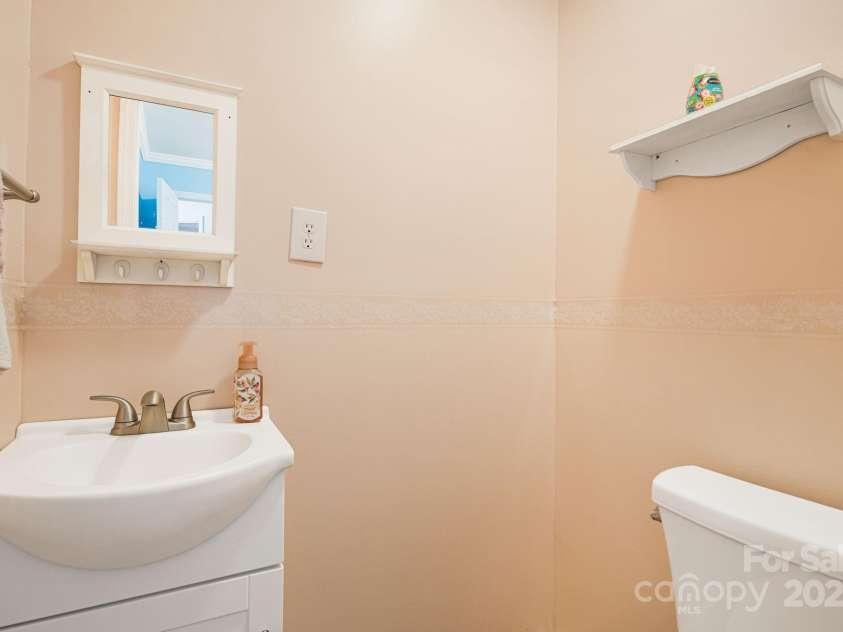 81 Mcguire Loop, Pisgah Forest, NC 28768.  MLS# CAR4250584, YatesRealty ID 8065. 