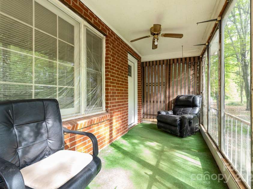 1444 Harris Street, Statesville, NC 28677.  MLS# CAR4246166, YatesRealty ID 8066. 