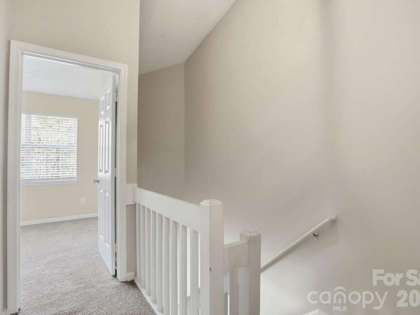 3015 Summercroft Lane, Charlotte, NC 28269.  MLS# CAR4337143, YatesRealty ID 8066. 