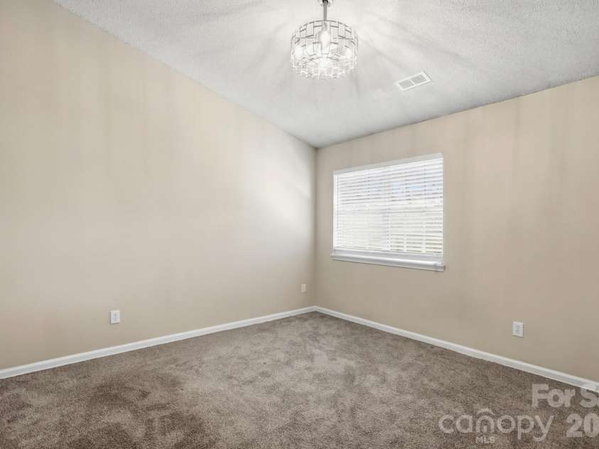 3015 Summercroft Lane, Charlotte, NC 28269.  MLS# CAR4337143, YatesRealty ID 8066. 