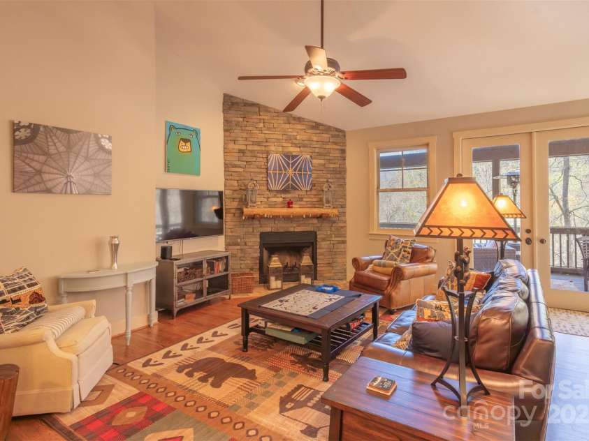 121 Woodbridge Drive, Jackson, NC 28783.  MLS# CAR4246073, YatesRealty ID 8068. 