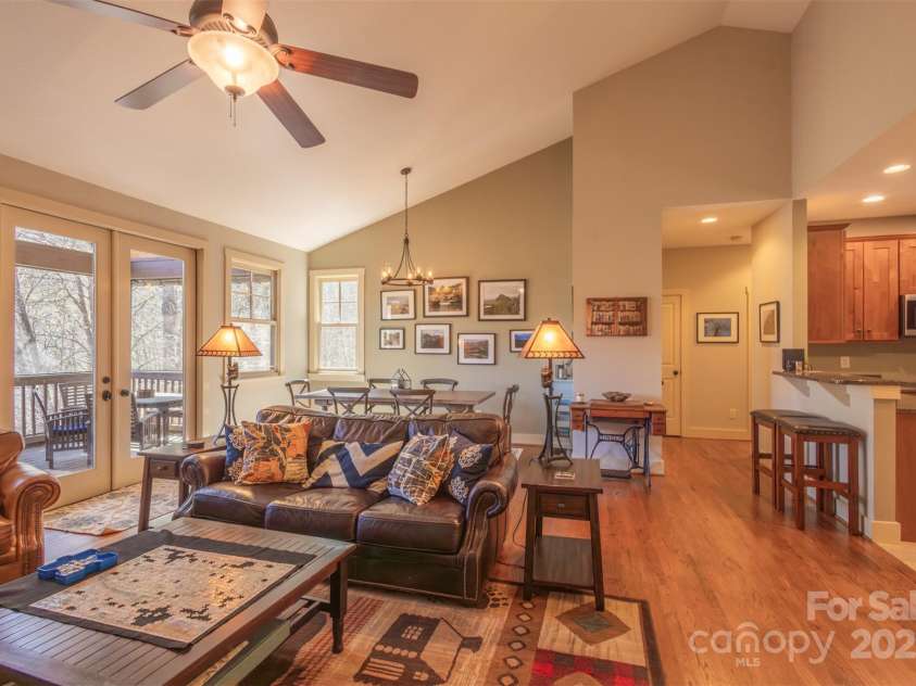 121 Woodbridge Drive, Jackson, NC 28783.  MLS# CAR4246073, YatesRealty ID 8068. 