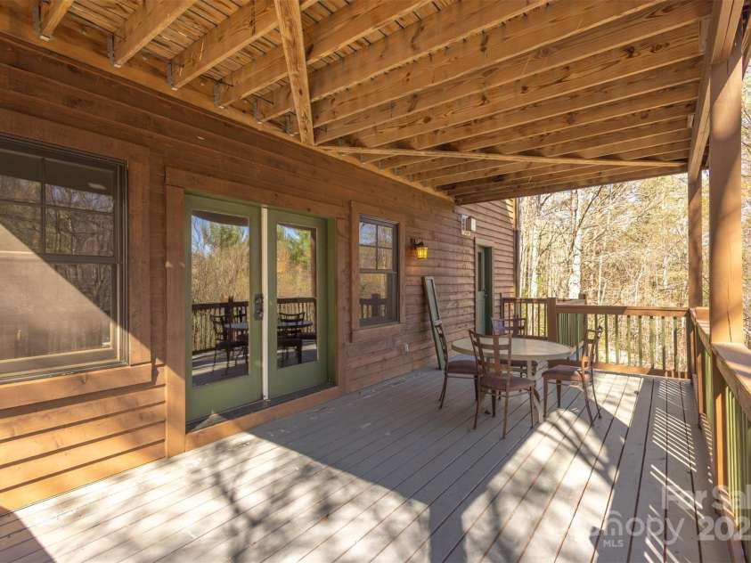 121 Woodbridge Drive, Jackson, NC 28783.  MLS# CAR4246073, YatesRealty ID 8068. 