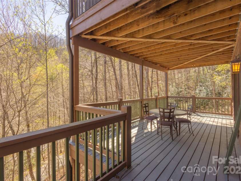 121 Woodbridge Drive, Jackson, NC 28783.  MLS# CAR4246073, YatesRealty ID 8068. 