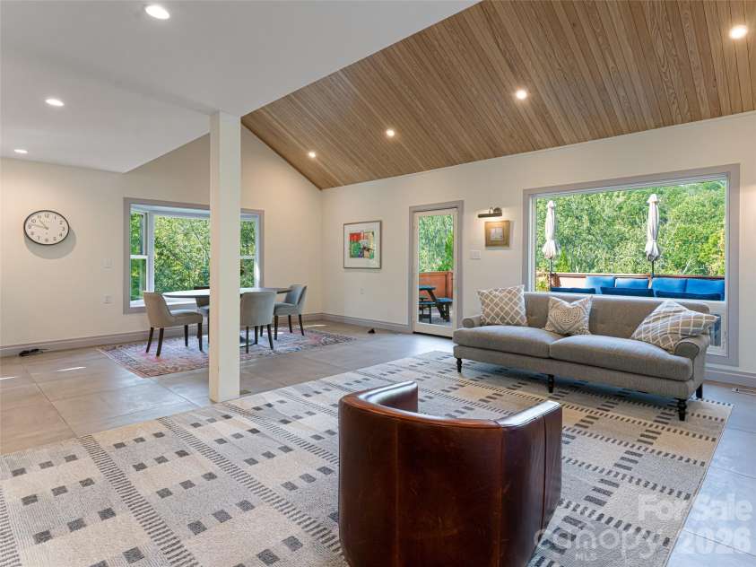 17 Beaverdam Court, Asheville, NC 28804.  MLS# CAR4346866, YatesRealty ID 8068. Note the custom ceiling