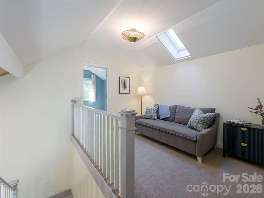 17 Beaverdam Court, Asheville, NC 28804.  MLS# CAR4346866, YatesRealty ID 8068. Second floor loft 