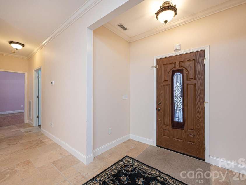 1825 Plaza Drive, Hickory, NC 28602.  MLS# CAR4337733, YatesRealty ID 8069. Front Door