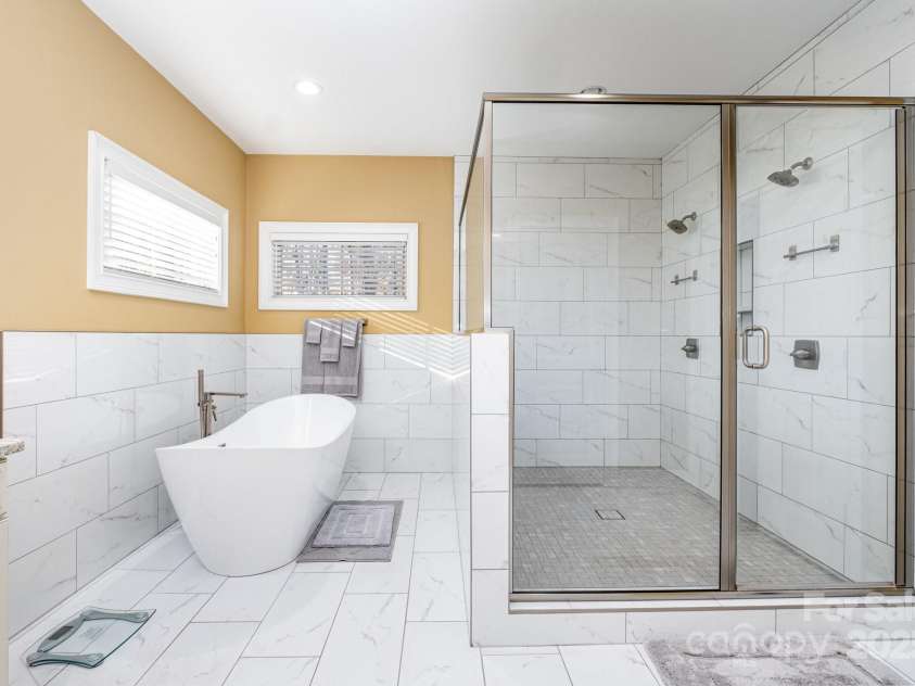 139 Trillium Drive, Statesville, NC 28625.  MLS# CAR4321888, YatesRealty ID 807. 