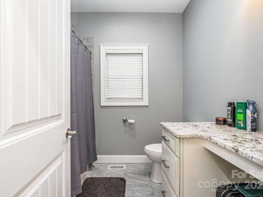 139 Trillium Drive, Statesville, NC 28625.  MLS# CAR4321888, YatesRealty ID 807. 