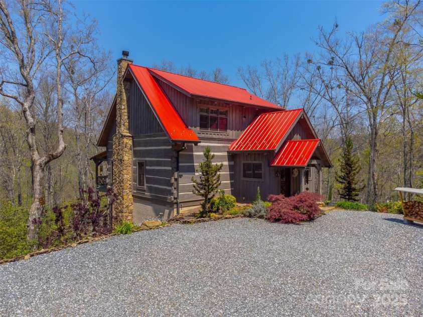 58 Cornerstone Road, Sylva, NC 28779.  MLS# CAR4249236, YatesRealty ID 8070. 