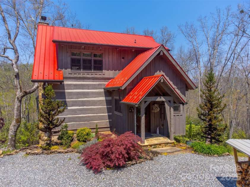 58 Cornerstone Road, Sylva, NC 28779.  MLS# CAR4249236, YatesRealty ID 8070. 