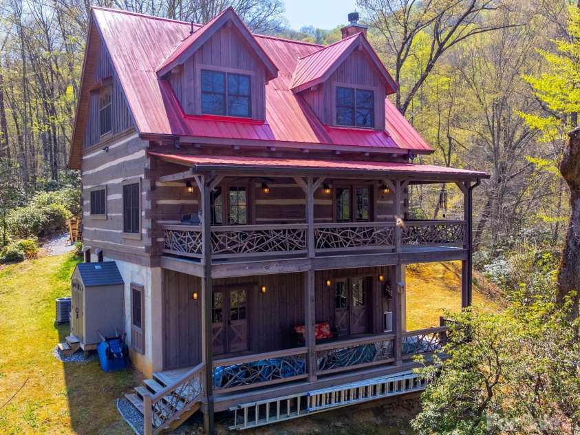 58 Cornerstone Road, Sylva, NC 28779.  MLS# CAR4249236, YatesRealty ID 8070. 