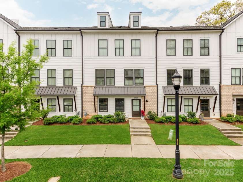 11939 Fiddlers Roof Lane, Charlotte, NC 28277.  MLS# CAR4243435, YatesRealty ID 8072. 