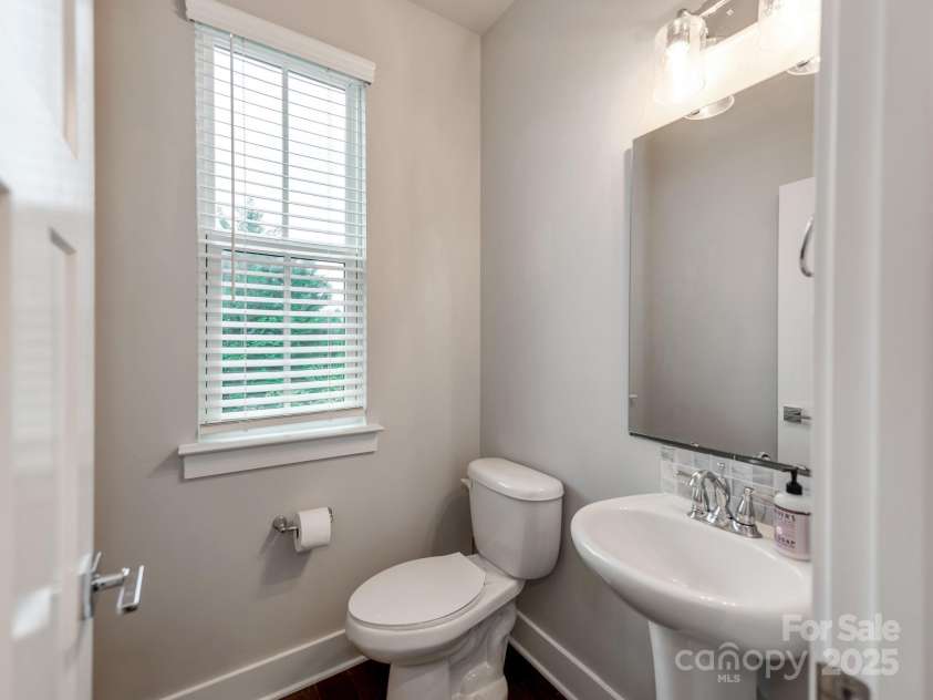 11939 Fiddlers Roof Lane, Charlotte, NC 28277.  MLS# CAR4243435, YatesRealty ID 8072. 