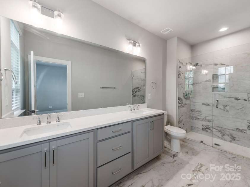 11939 Fiddlers Roof Lane, Charlotte, NC 28277.  MLS# CAR4243435, YatesRealty ID 8072. 