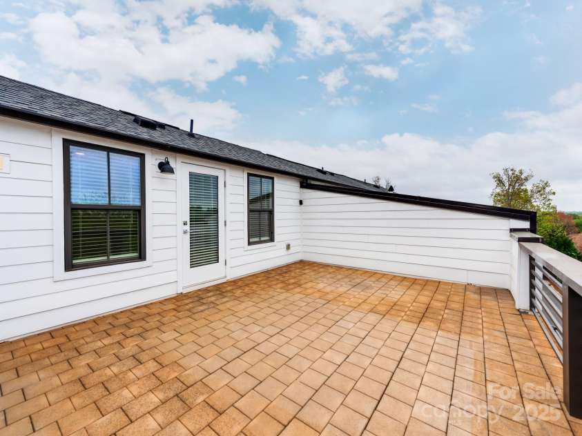 11939 Fiddlers Roof Lane, Charlotte, NC 28277.  MLS# CAR4243435, YatesRealty ID 8072. 