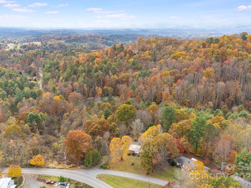 21 Duck Drive, Mars Hill, NC 28754.  MLS# CAR4316807, YatesRealty ID 8073. 