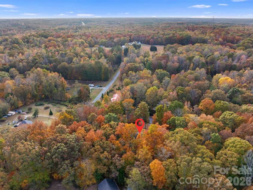 189 Panther Lane, Thomasville, NC 27360.  MLS# CAR4318131, YatesRealty ID 8074. 