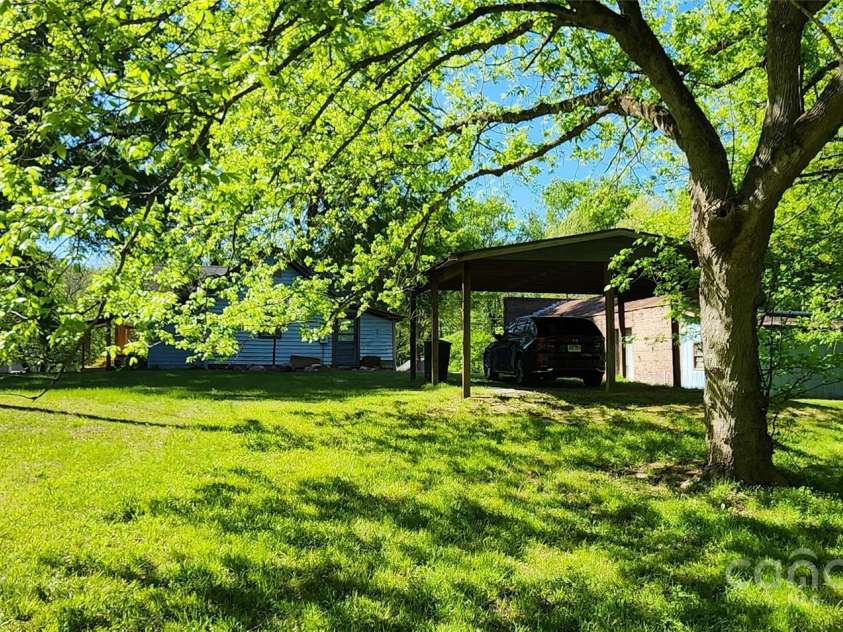 224 Charlotte Street, York, SC 29745.  MLS# CAR4246148, YatesRealty ID 8074. 