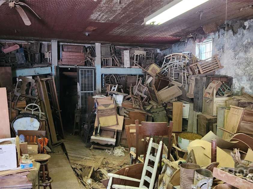 224 Charlotte Street, York, SC 29745.  MLS# CAR4246148, YatesRealty ID 8074. 