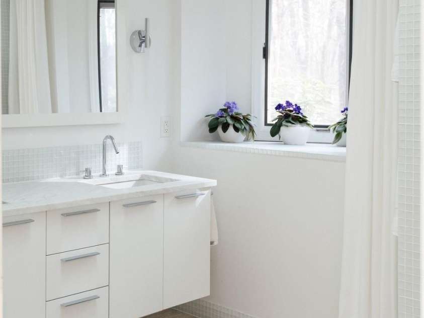 2412 Houston Branch Road, Charlotte, NC 28270.  MLS# CAR4344588, YatesRealty ID 8075. Primary Bathroom