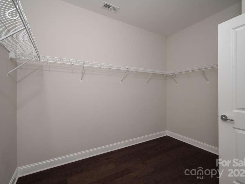 286 Hemlock Bluff Court, Denver, NC 28037.  MLS# CAR4249984, YatesRealty ID 8075. Large primary closet off ensuite bath