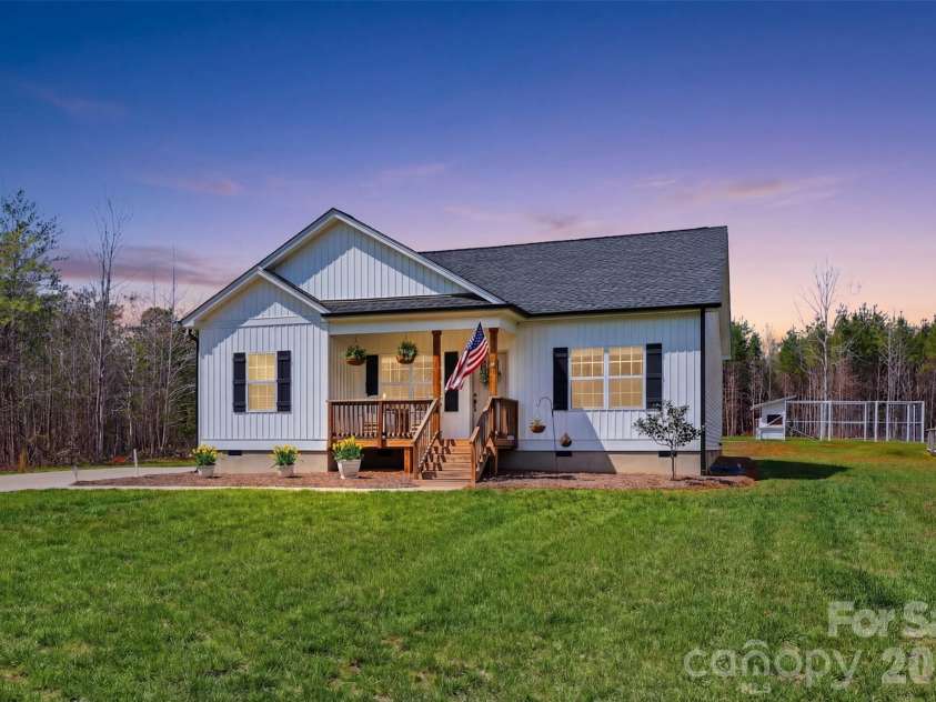2909 Good Road, Clover, SC 29710.  MLS# CAR4360361, YatesRealty ID 8076. 