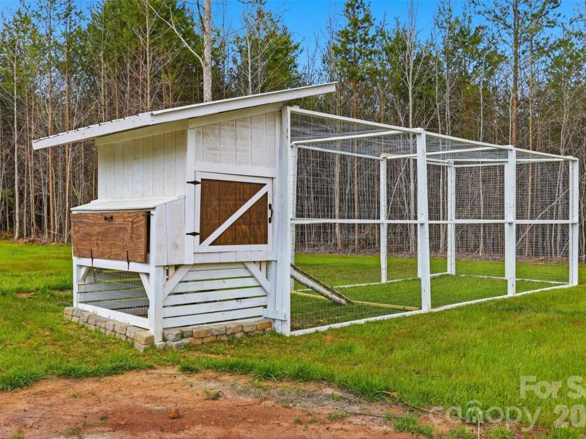 2909 Good Road, Clover, SC 29710.  MLS# CAR4360361, YatesRealty ID 8076. 