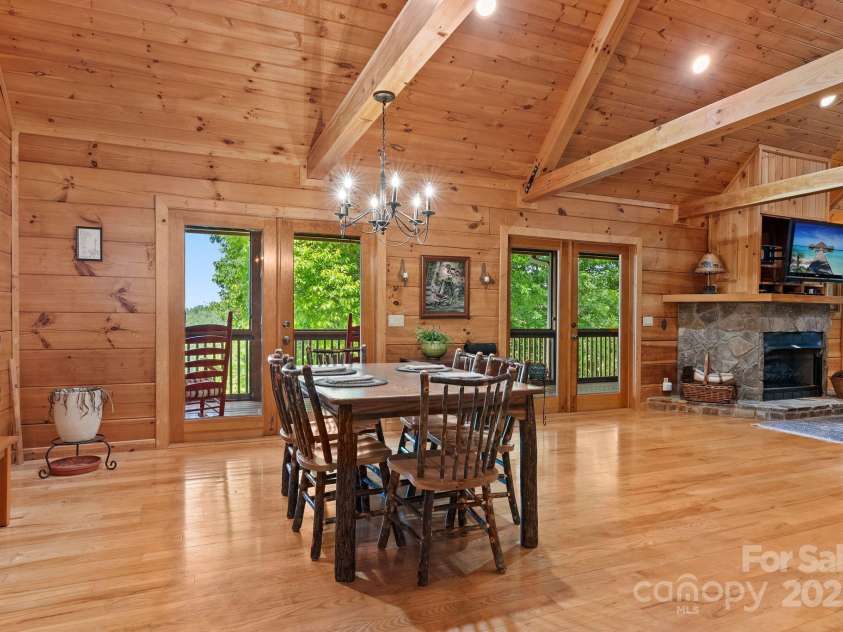 503 Jim Cochran Road, Franklin, NC 28734.  MLS# CAR4237214, YatesRealty ID 8076. 