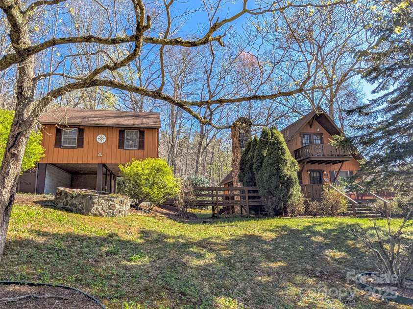 130 Turkey Trot Lane, Burnsville, NC 28714.  MLS# CAR4242871, YatesRealty ID 8077. 