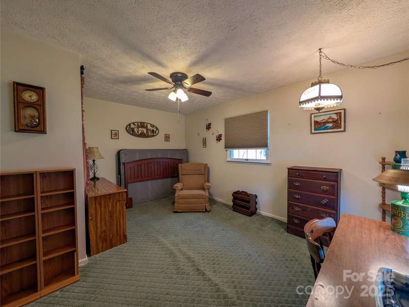 130 Turkey Trot Lane, Burnsville, NC 28714.  MLS# CAR4242871, YatesRealty ID 8077. 