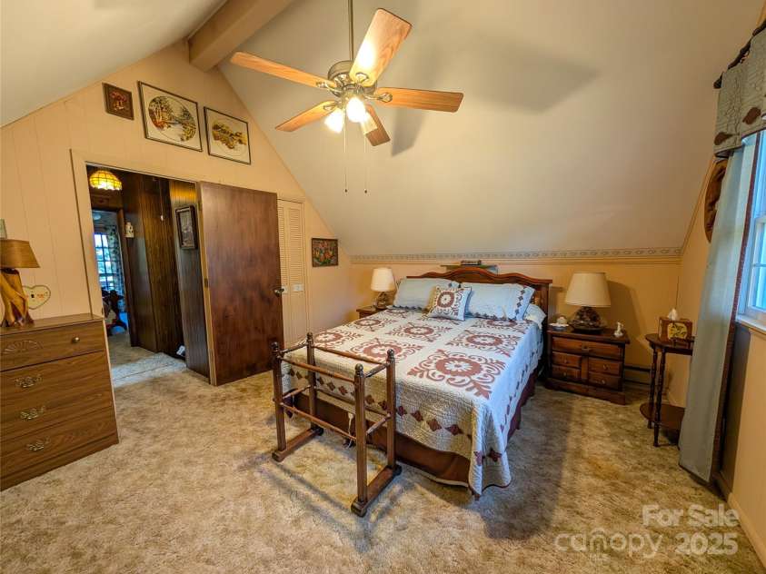 130 Turkey Trot Lane, Burnsville, NC 28714.  MLS# CAR4242871, YatesRealty ID 8077. 