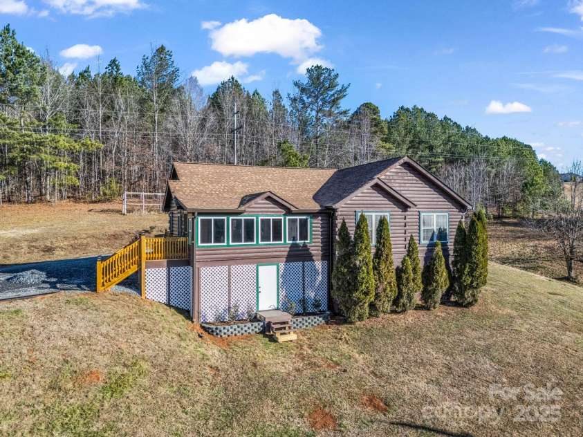 526 River Road, Rutherfordton, NC 28139.  MLS# CAR4330854, YatesRealty ID 8077. 