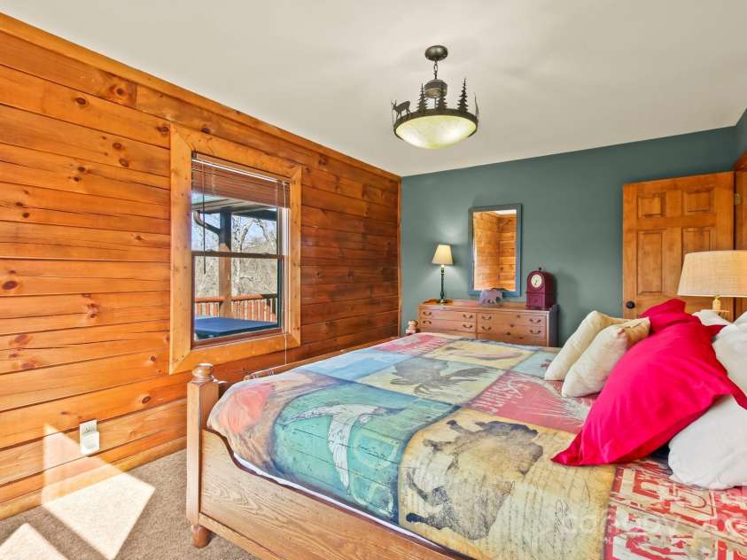 106 Dandelion Lane, Banner Elk, NC 28604.  MLS# CAR4250009, YatesRealty ID 8078. 