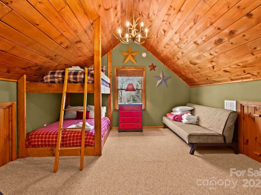 106 Dandelion Lane, Banner Elk, NC 28604.  MLS# CAR4250009, YatesRealty ID 8078. 