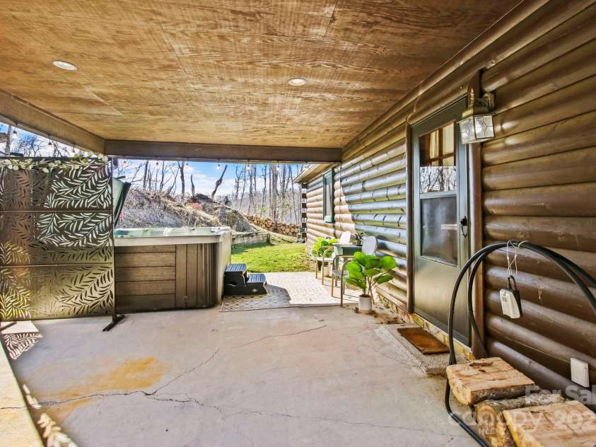 106 Dandelion Lane, Banner Elk, NC 28604.  MLS# CAR4250009, YatesRealty ID 8078. Entrance from Driveway with Covered Porch