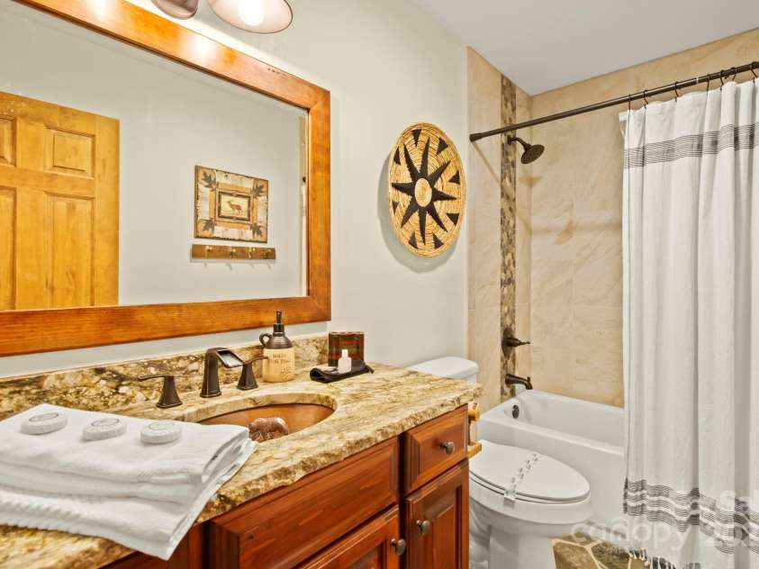 106 Dandelion Lane, Banner Elk, NC 28604.  MLS# CAR4250009, YatesRealty ID 8078. Full Bath on Main Floor