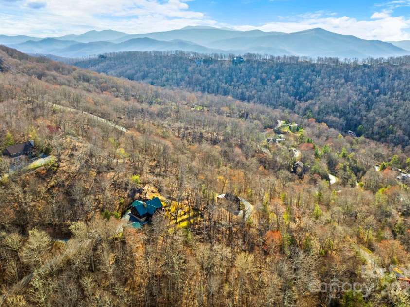 106 Dandelion Lane, Banner Elk, NC 28604.  MLS# CAR4250009, YatesRealty ID 8078. High in the Sky!